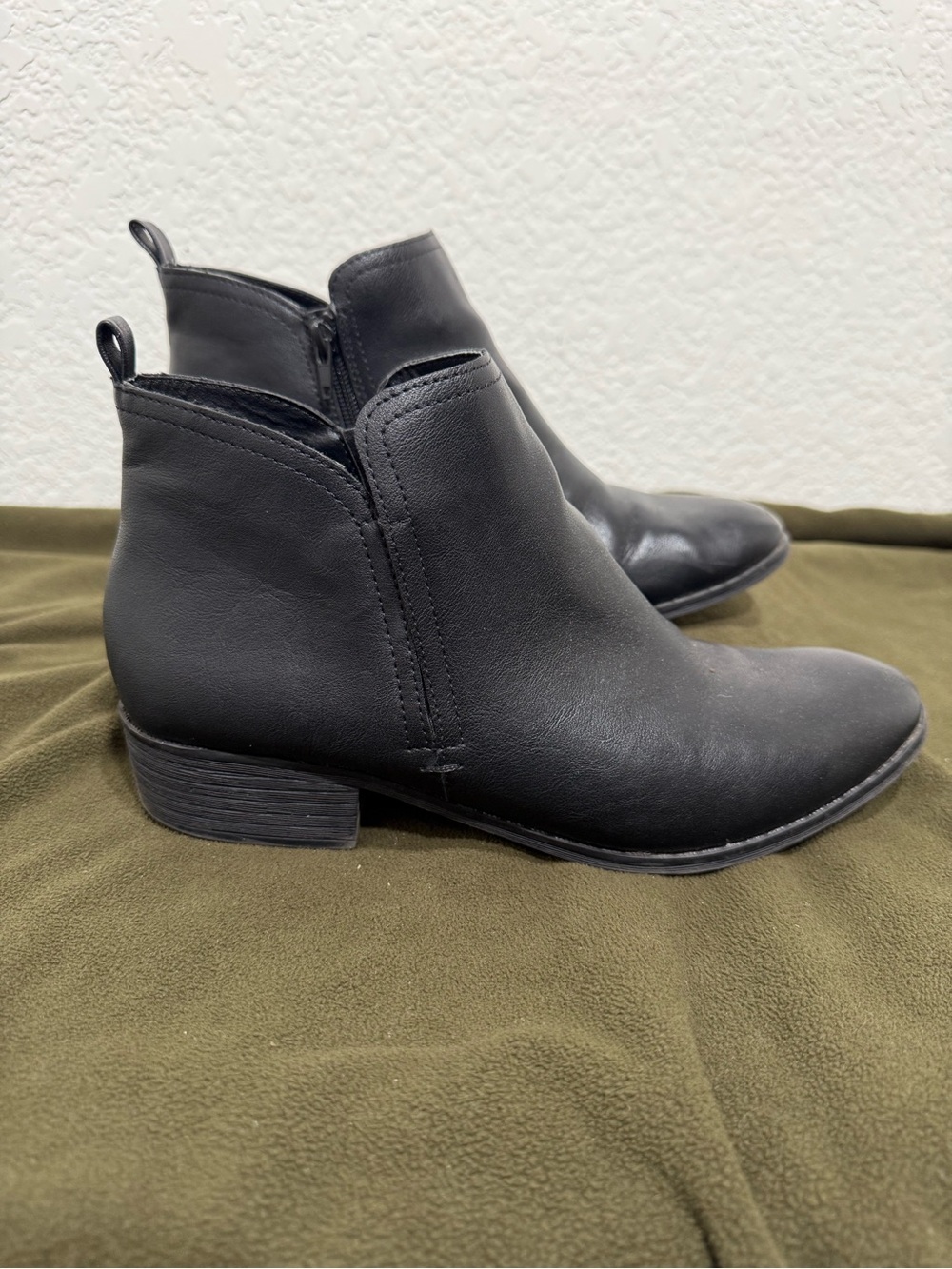 Black Women's Ankle Boots - Sleek Zip Chelsea Style